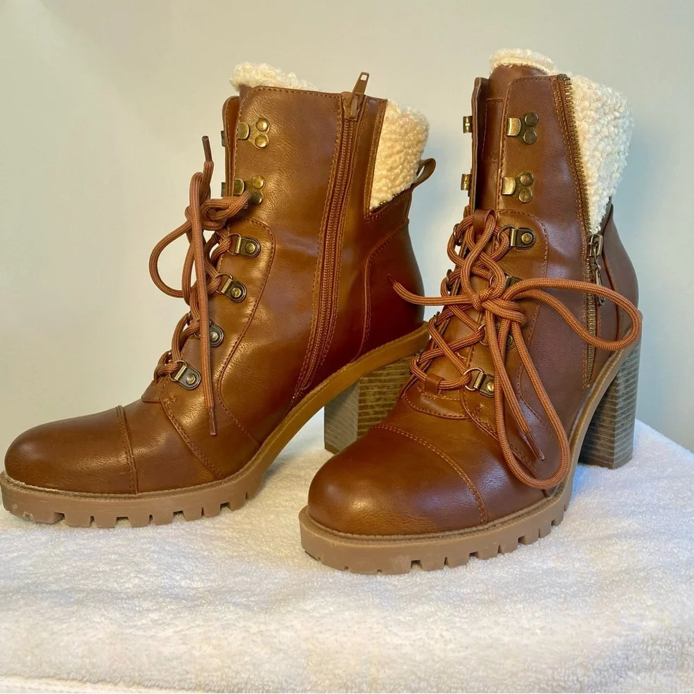 GBG G By Guess Jesera Sherpa Fleece Lined Heeled Ankle Boots Size 9.5 - Picture 3 of 9